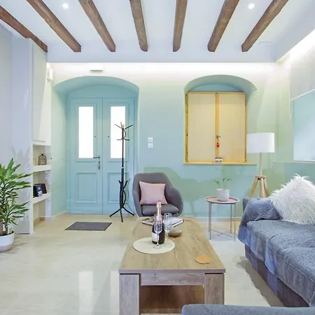 The Place Old Town Appartamento *